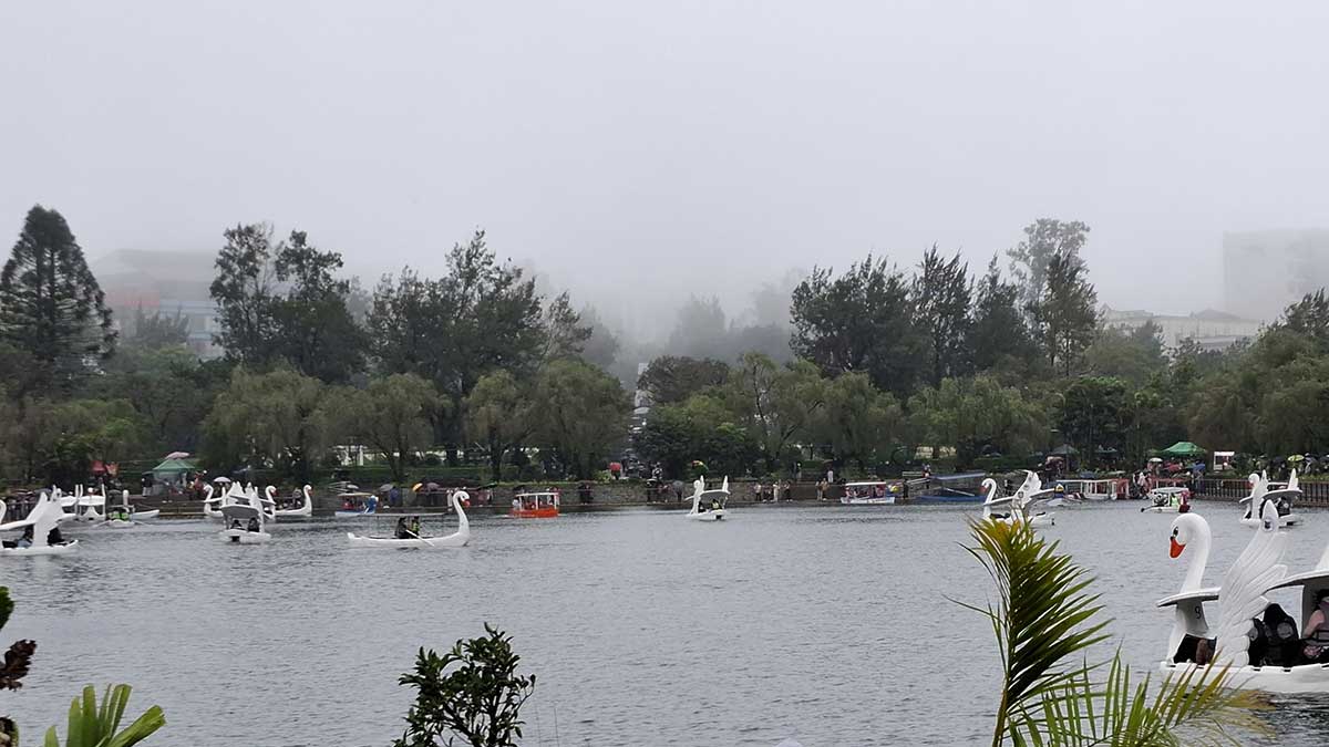 Baguio City caps Burnham Lake boat fares at P250 per 30 minutes