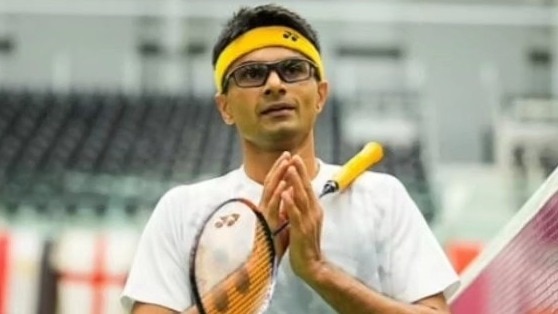 IAS Officer Suhas Claims Bronze at Asian Para Games in Badminton
