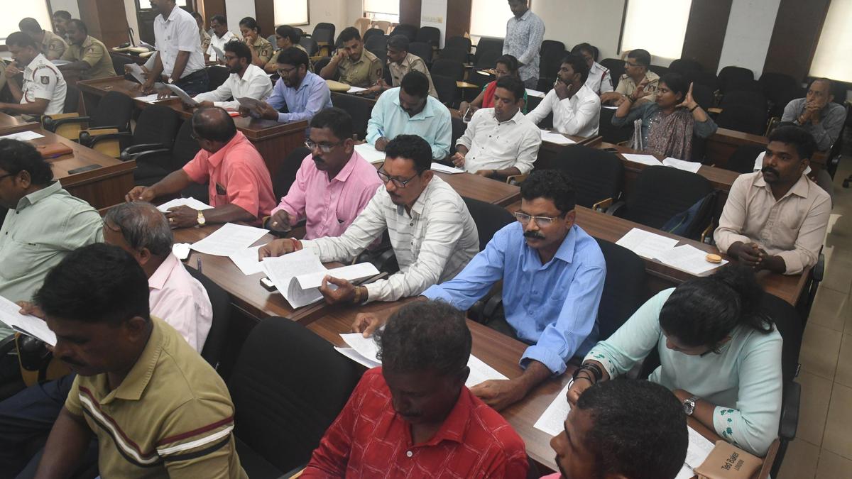 Police directed to ensure impartial seating at public grievance hearings
