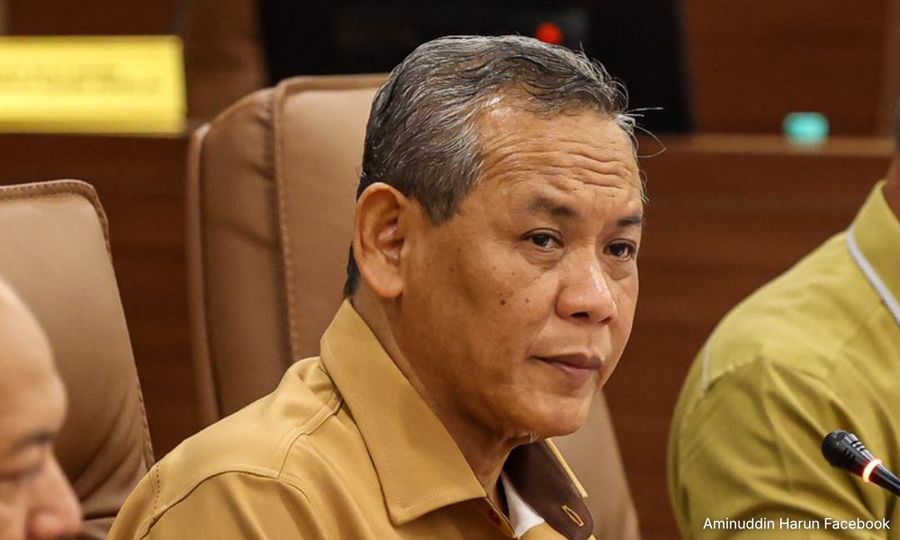 Bekas MB Negeri Sembilan sokong Tuanku Muhriz, ahli parlimen persoal kenyataan exco