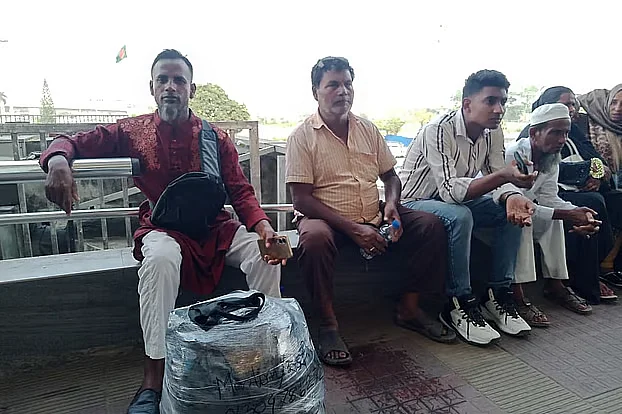 Bangladesh faces questions over expat safeguards during Saudi crisis