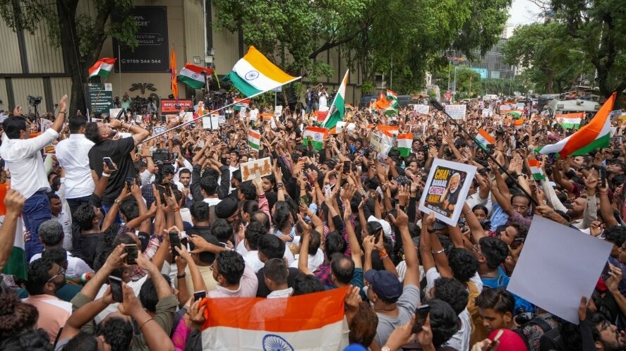 त्योहार सीजन में मुंबई के बाजारों में CJP प्रदर्शन से व्यापारियों का विरोध