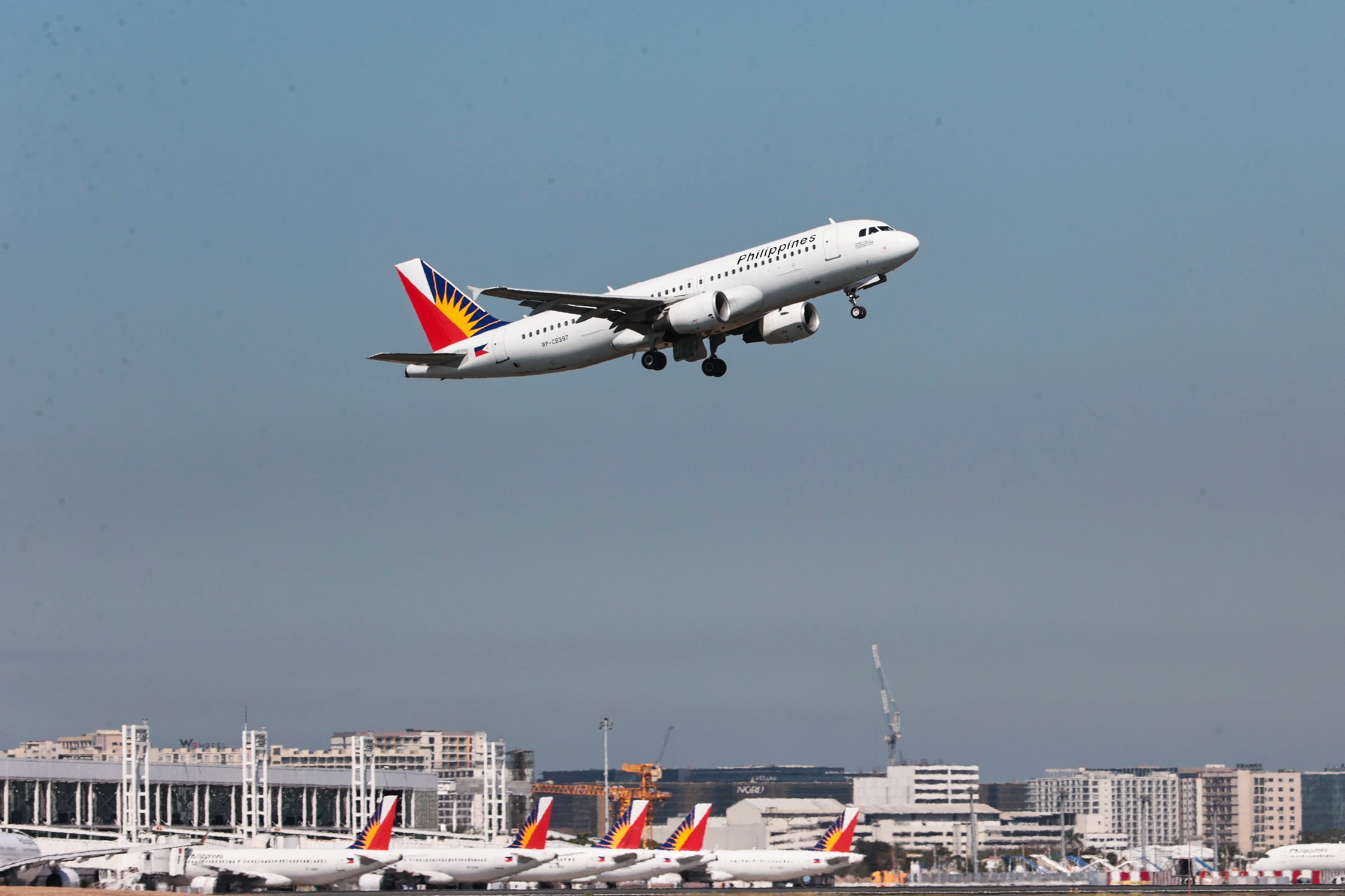 PAL flight diverted to Alaska due to cabin pressurization malfunction
