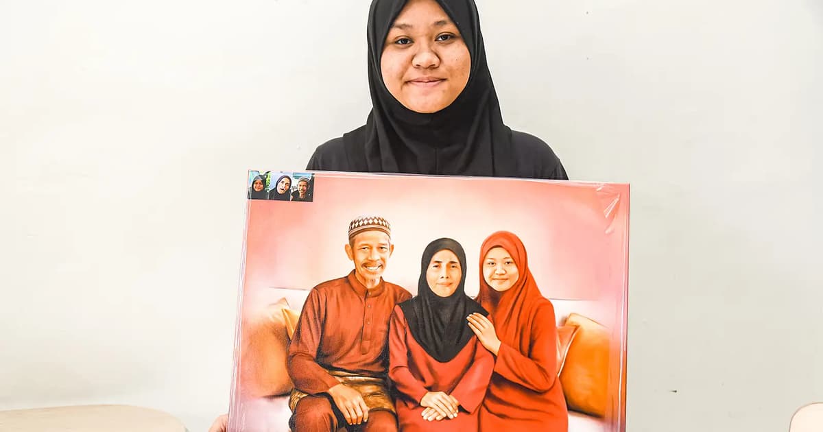 Usahawan Muda Terus Warisan Ayah Sambil Kejar Impian Akademik