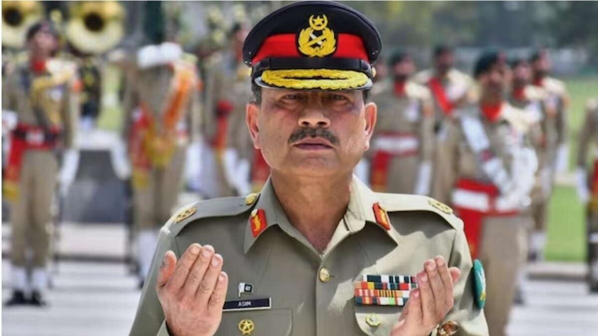 Pakistan army chief visits Tehran for talks on regional stability