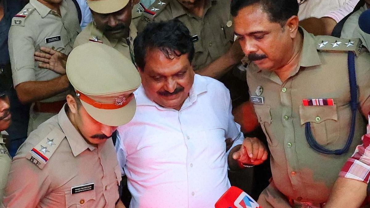 केरल के पूर्व पुलिस महानिदेशक तोमिन थाचनकरी ने संपत्ति मामले में अपील दायर की