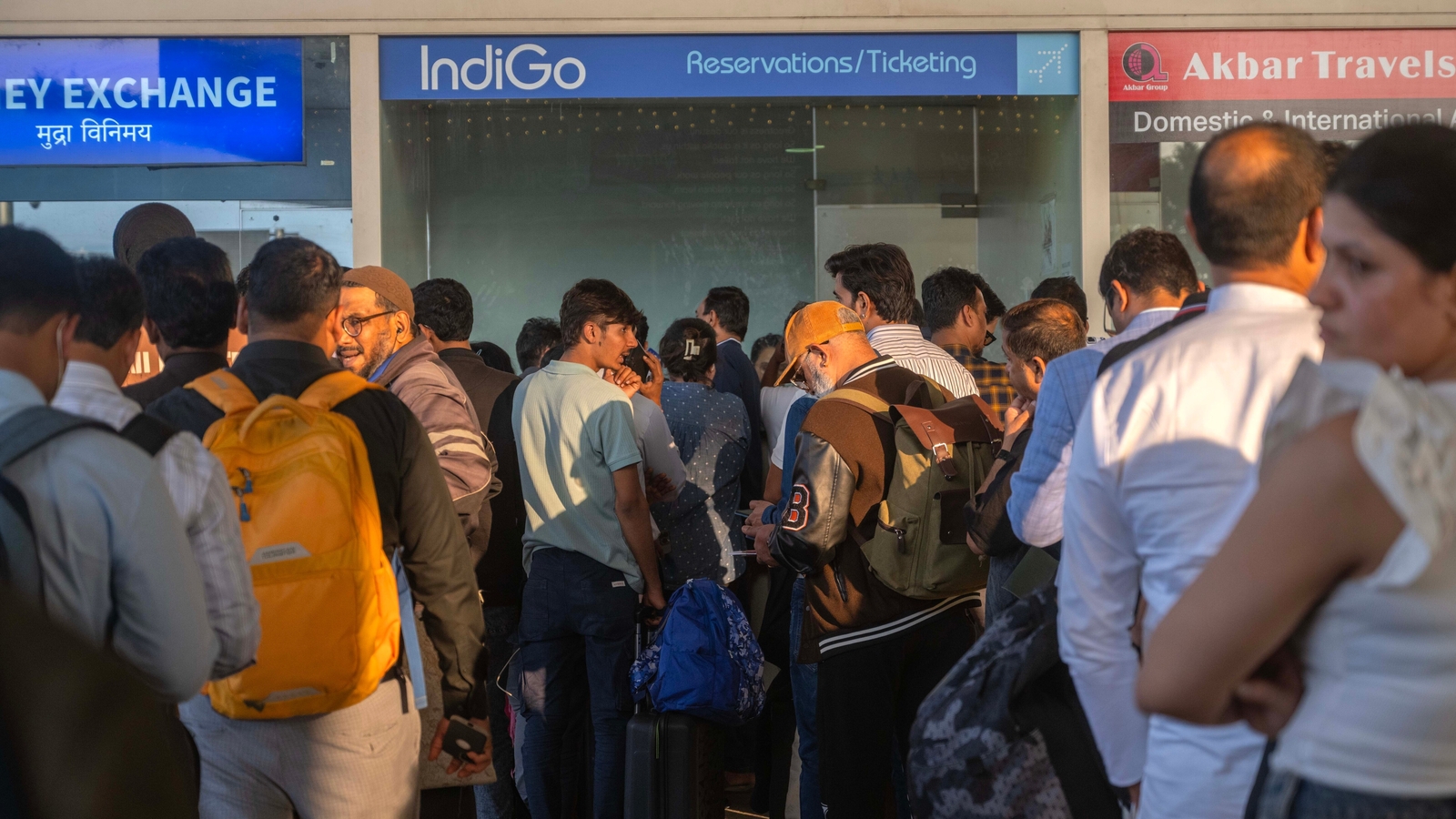 Mumbai airport hit by network failure, disrupting major airline operations