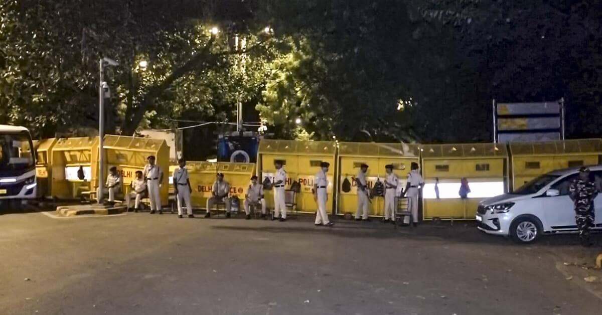 दिल्ली में जंतर मंतर के पास शुक्रवार को ट्रैफिक प्रतिबंध
