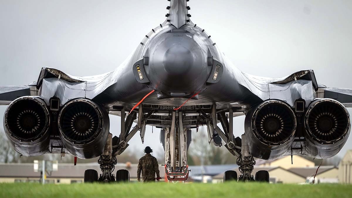US withdraws B-1 bombers from UK base citing Iran security threat