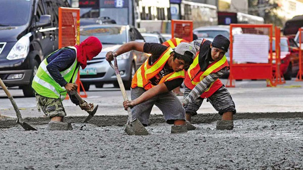 MMDA halts road works to ease Christmas season traffic in Metro Manila