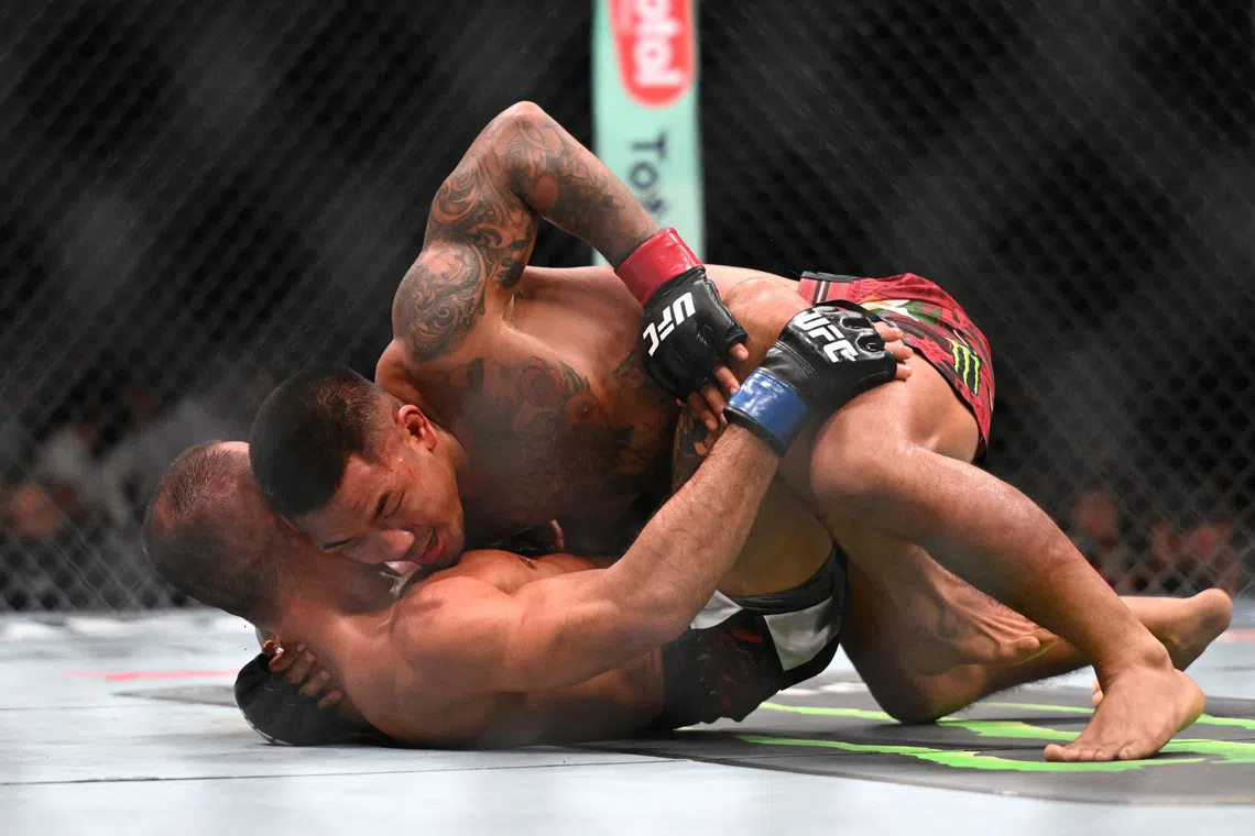 Van retains UFC flyweight title with dominant display over Pantoja