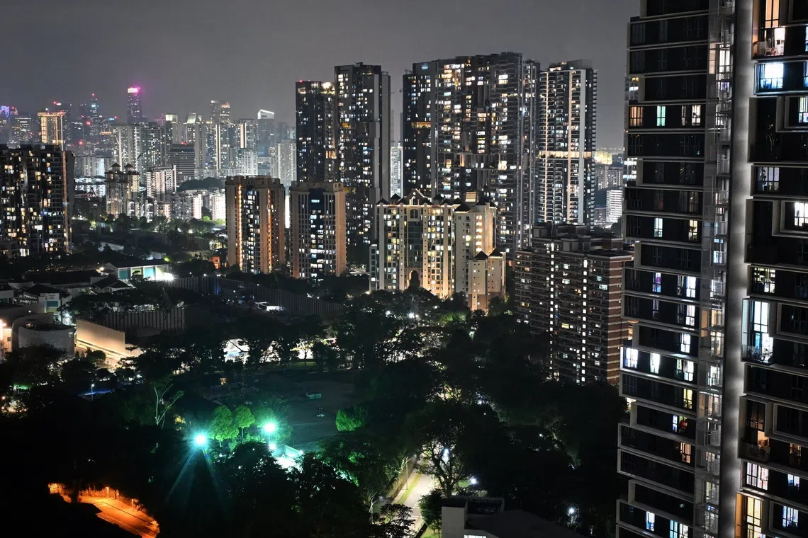 Singapore power retailers expand fixed-price offerings as geopolitical tensions spike