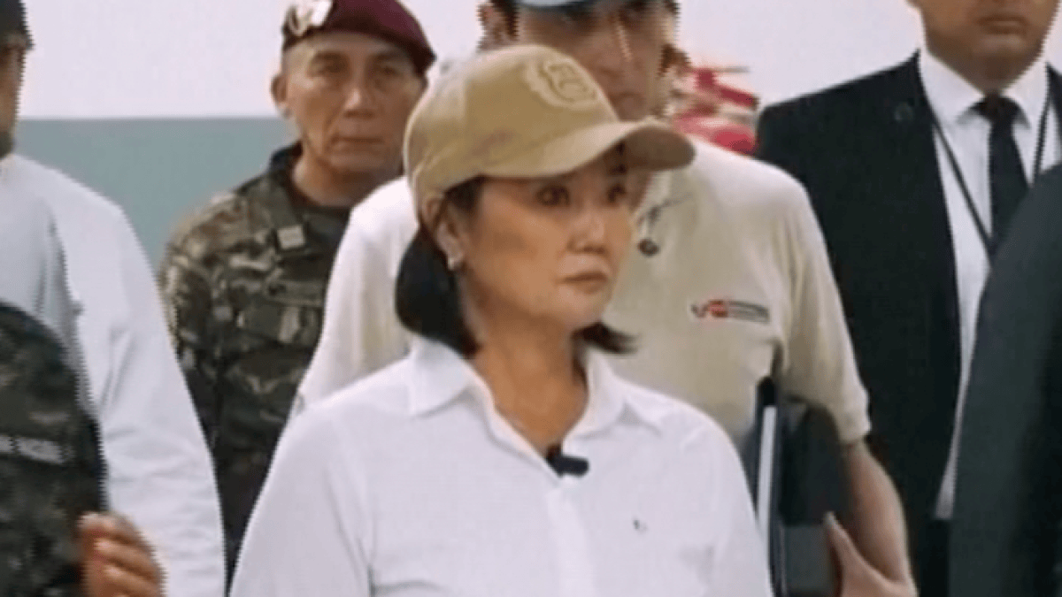 Fujimori inspects El Salvador mega-prison, considers similar facility for Peru