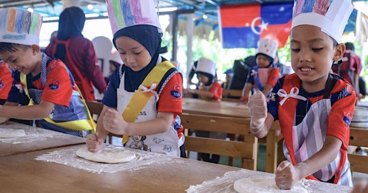 Kelas Pizza Kulai Tanam Keyakinan Diri Melalui Seni Memasak