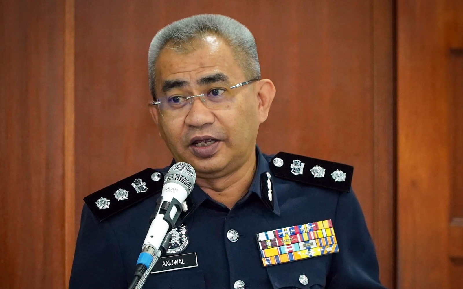 Motorcyclist arrested after blocking ambulance on Malaysian road
