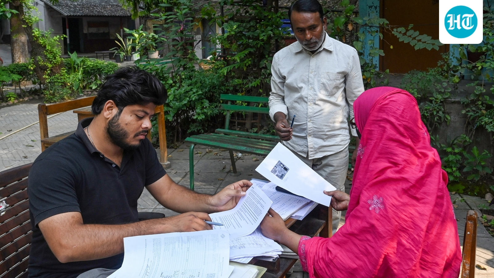 Election Commission finds 1,600 foreigners on voter rolls across six states