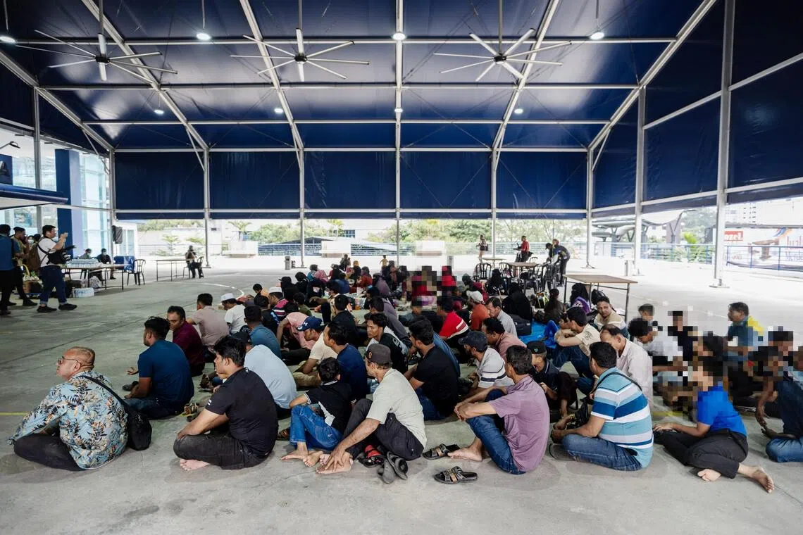 Malaysia begins Rohingya deportations amid rising hostility