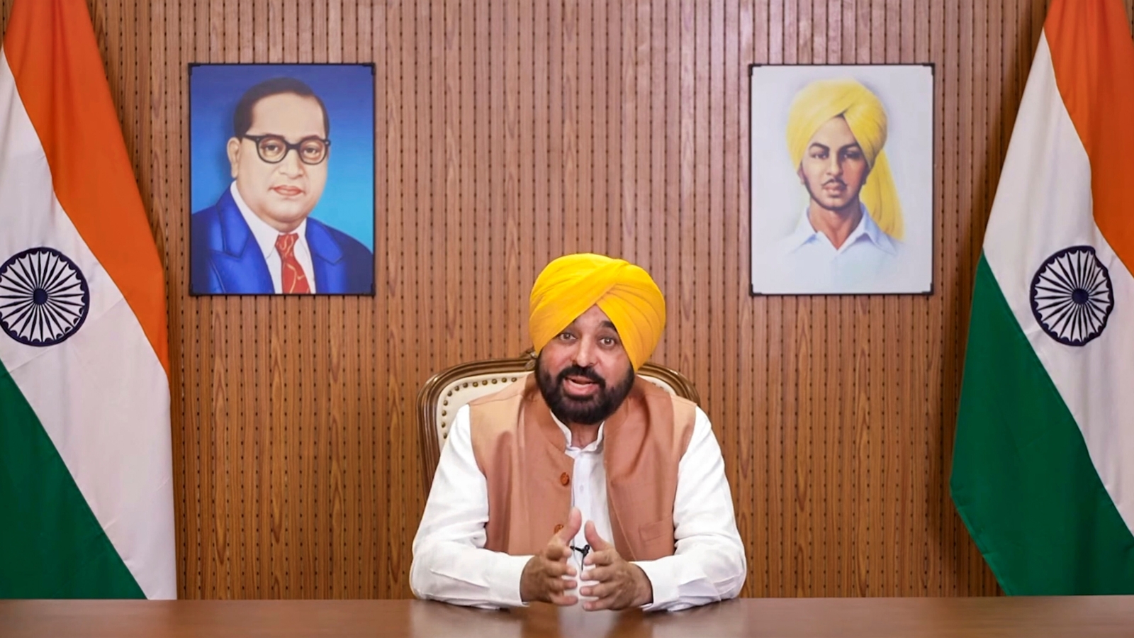 AAP alleges Punjab CM delayed at airport, blames Centre