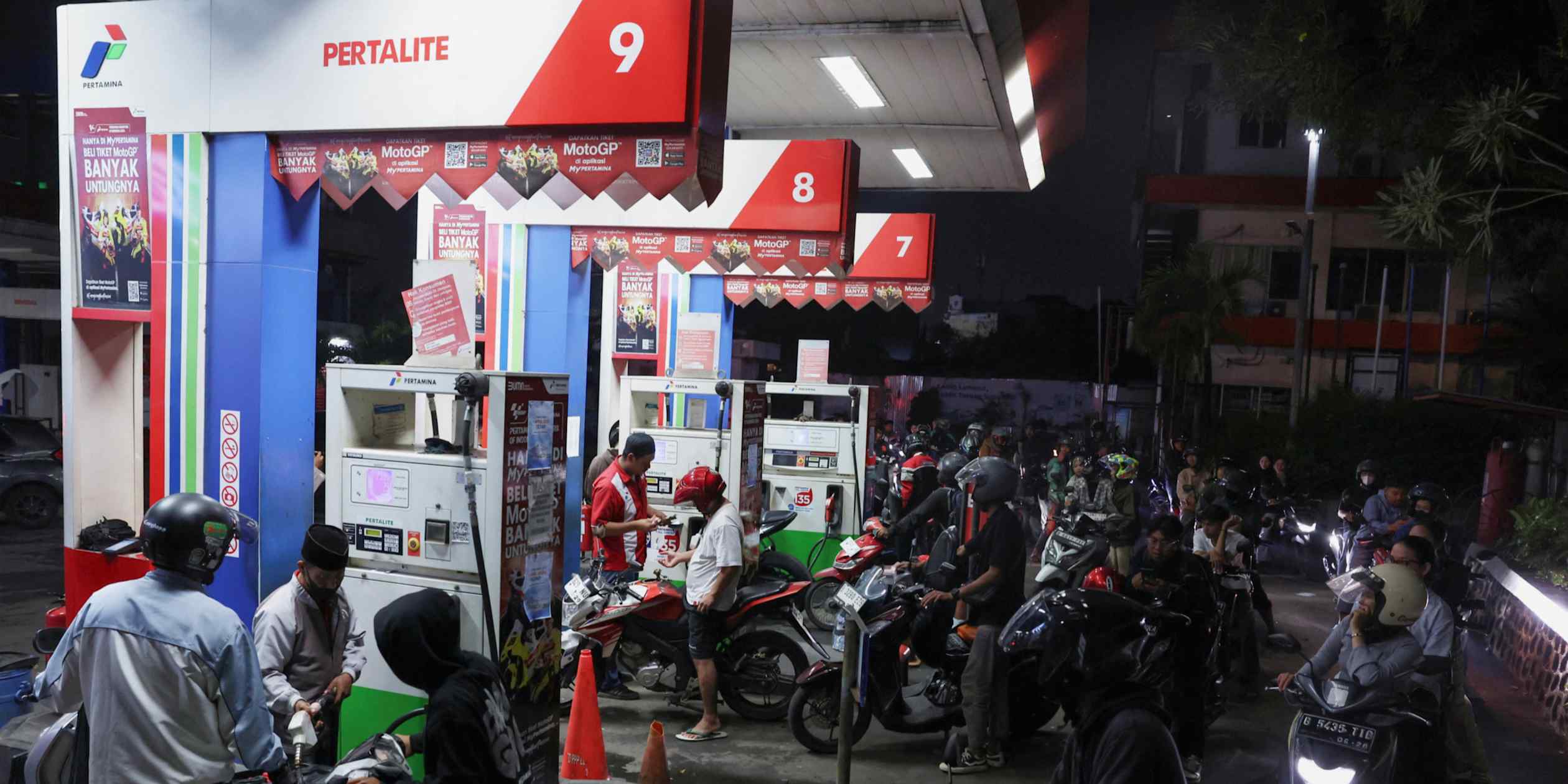 Emerging economies caught between inflation pressures and rate-hike constraints