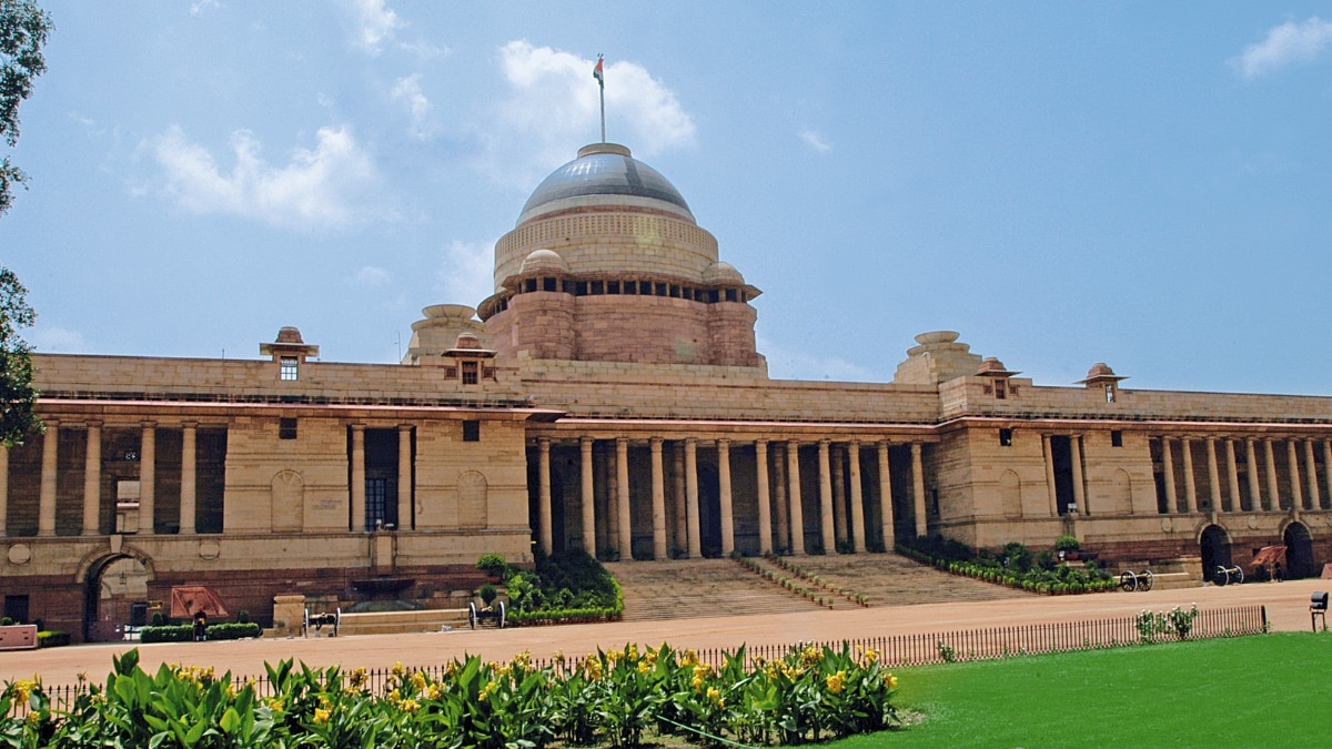 Raj Bhavan overhaul: Trusted aides replace established officials