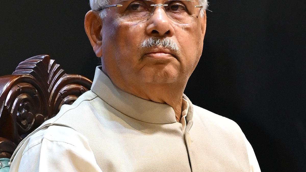 Kerala government, Governor settle vice-chancellor appointment dispute