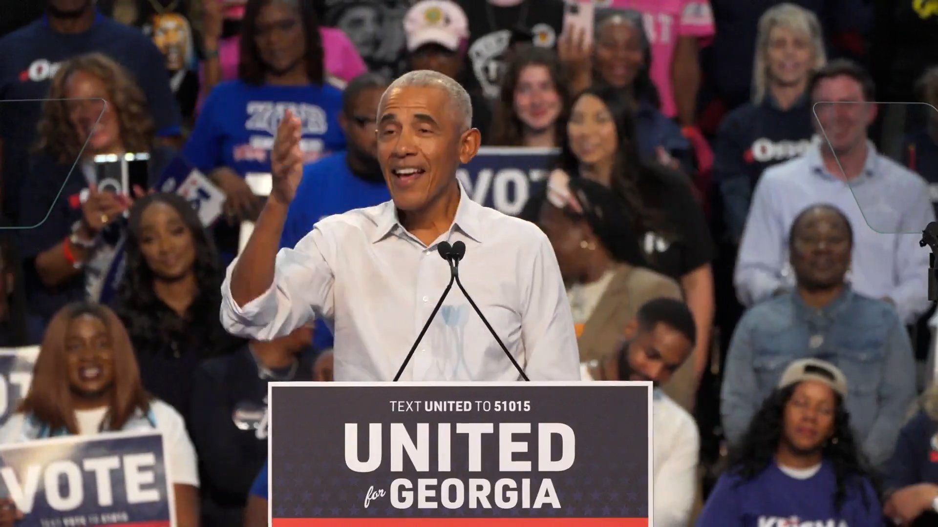 Obama takes aim at Trump campaign's restaurant crisis response