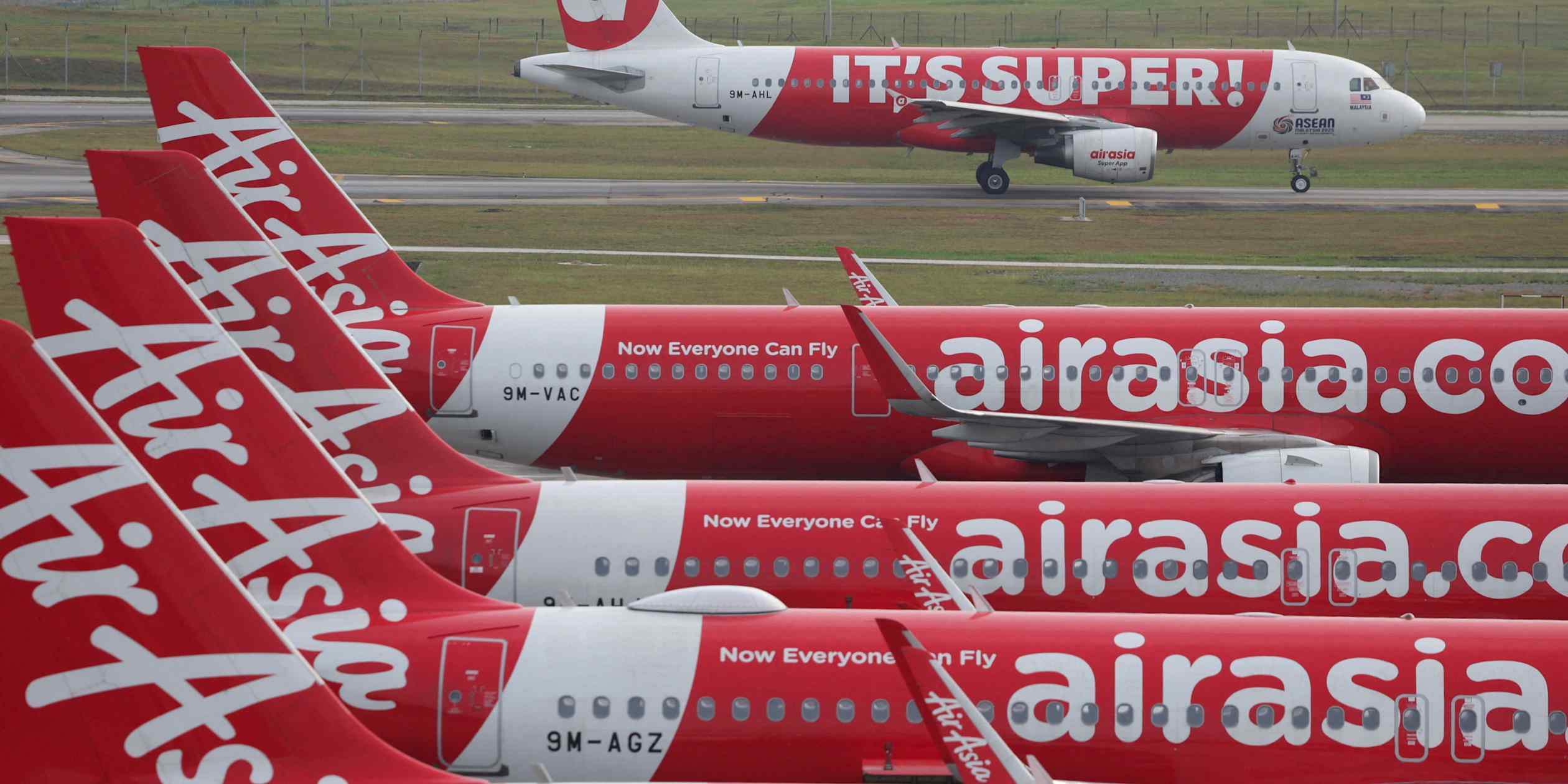 AirAsia shares plunge 21% amid mounting capital concerns