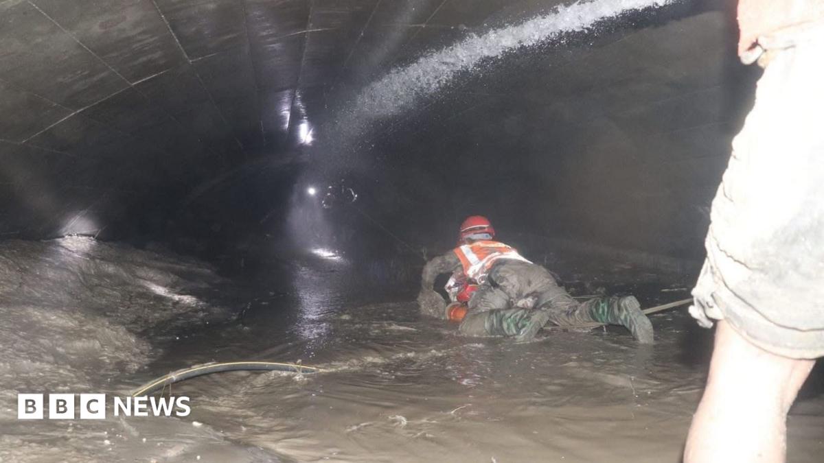 Nepal rescuers race to free tunnel survivors as death toll exceeds 1,300