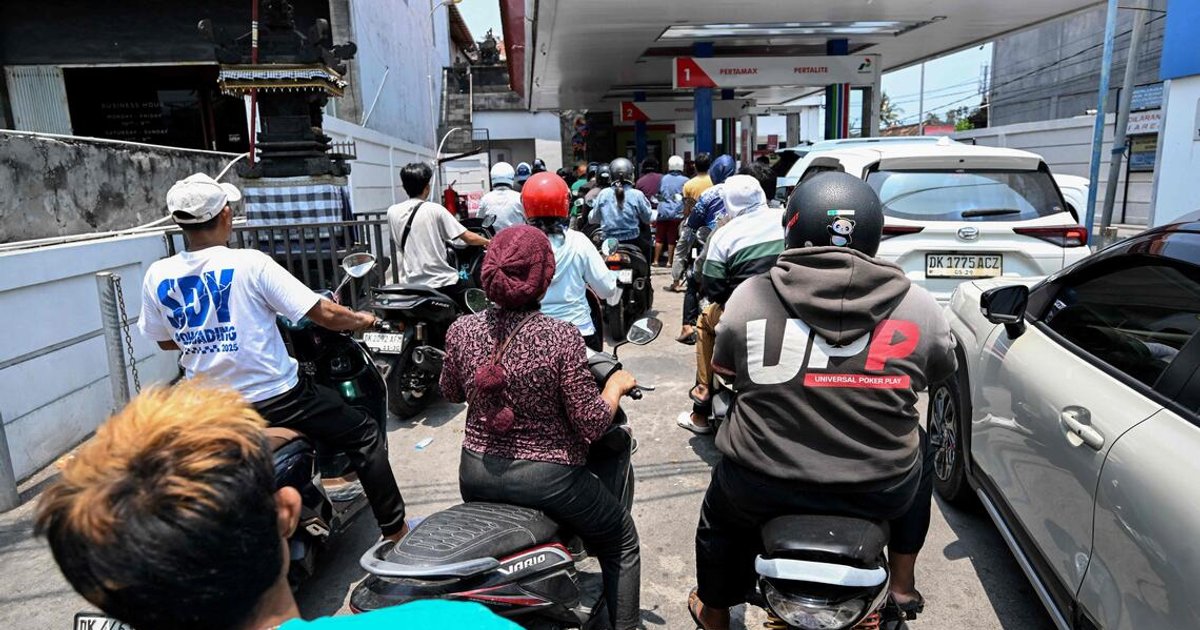 Indonesia defends gas export reductions, denies contract violations