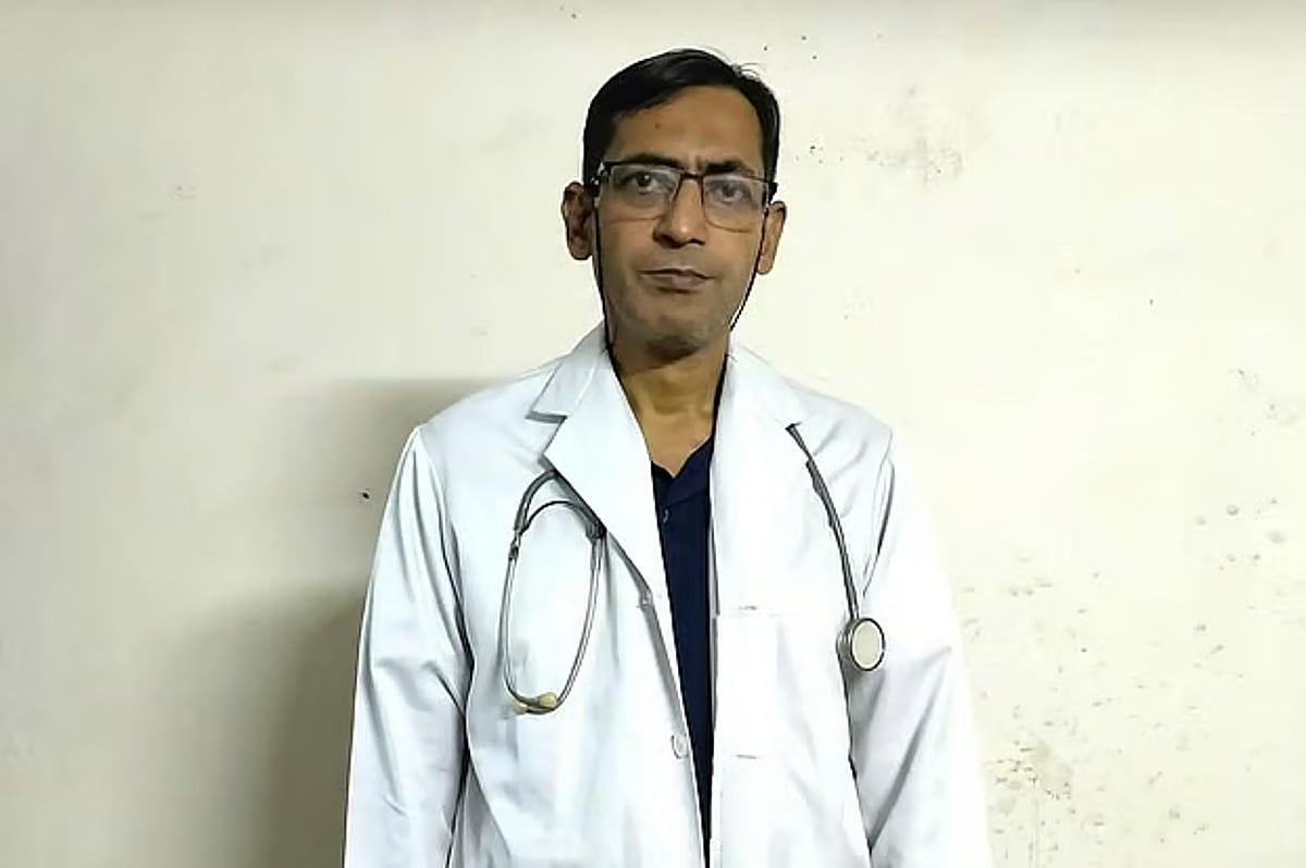 ২৪ বছরের বিরতির পর পড়াশোনা শুরু করে ৫১ বছর বয়সে এমবিবিএস সম্পন্ন করলেন