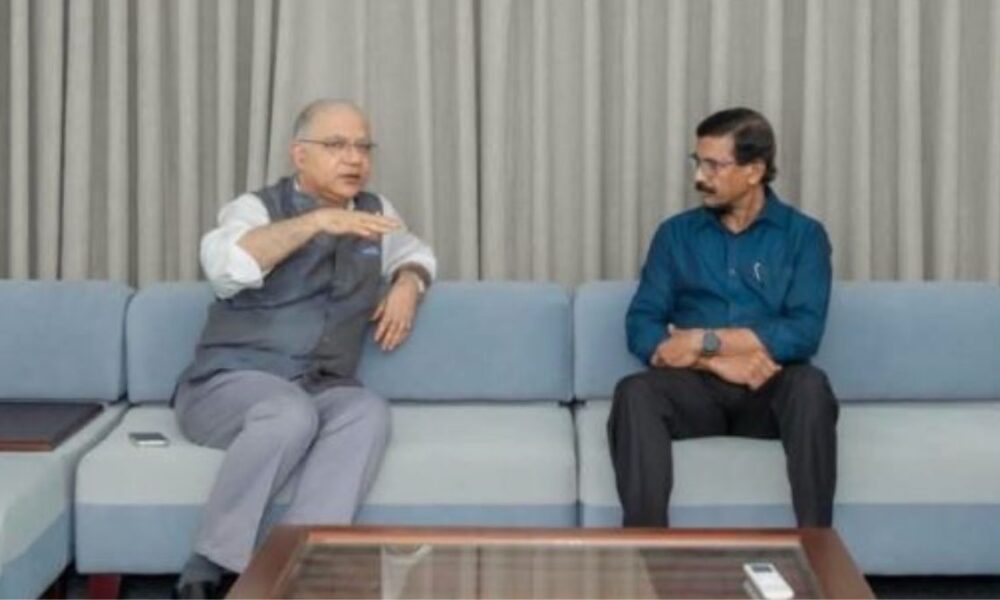 Indian High Commissioner holds talks with JVP leadership on bilateral projects