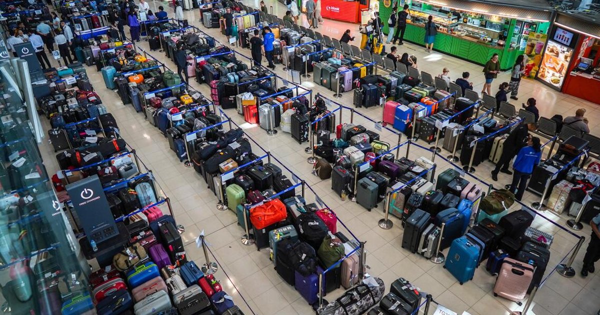 Thailand relaxes airport baggage inspection rules for security screening