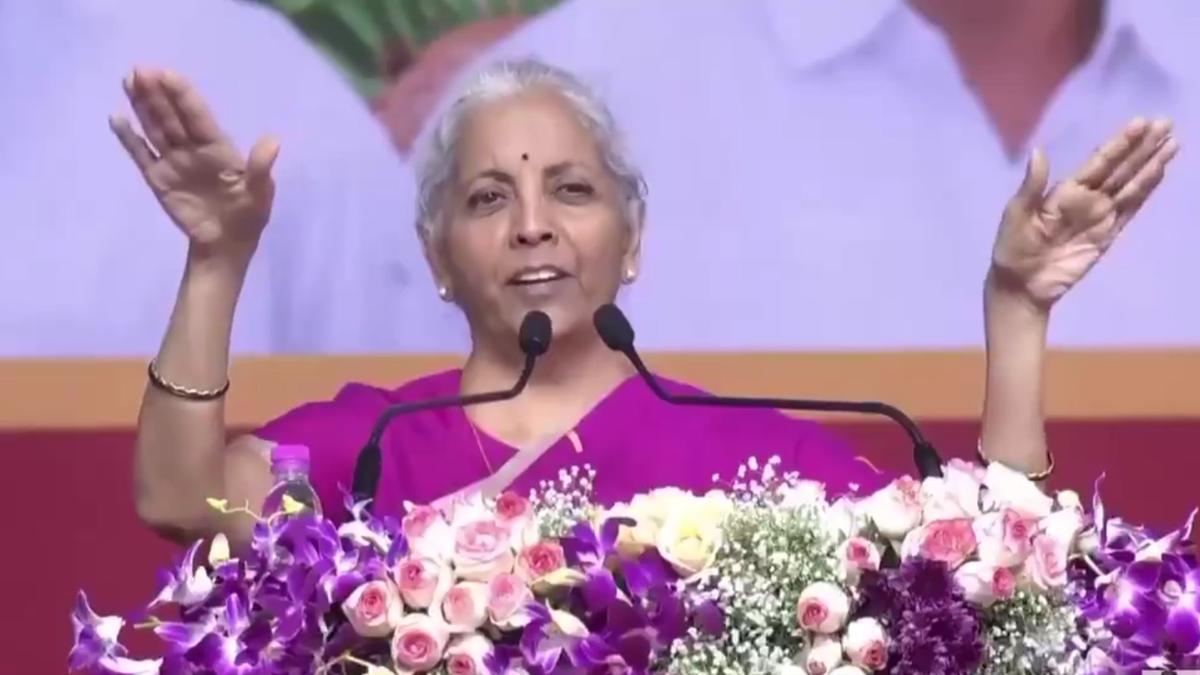मदनापल्ले में सीतारमण के भाषण के दौरान नायडु का वीडियो विवाद का कारण बना