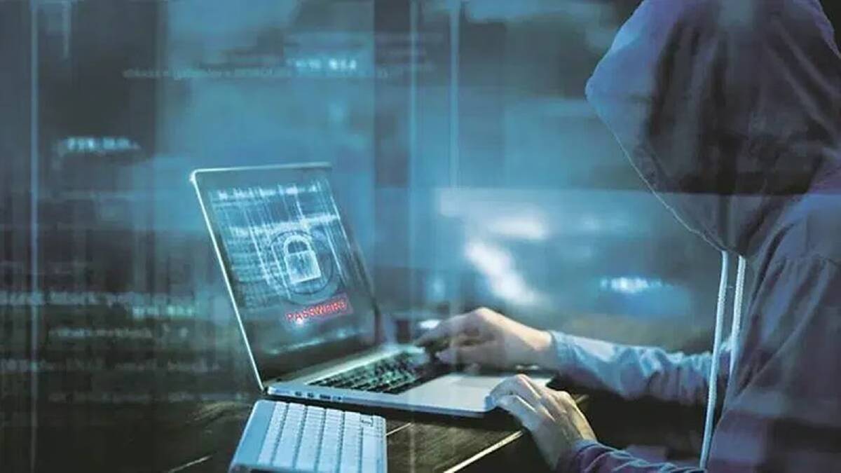 Gujarat businessman loses ₹19.35 lakh in solar panel online scam