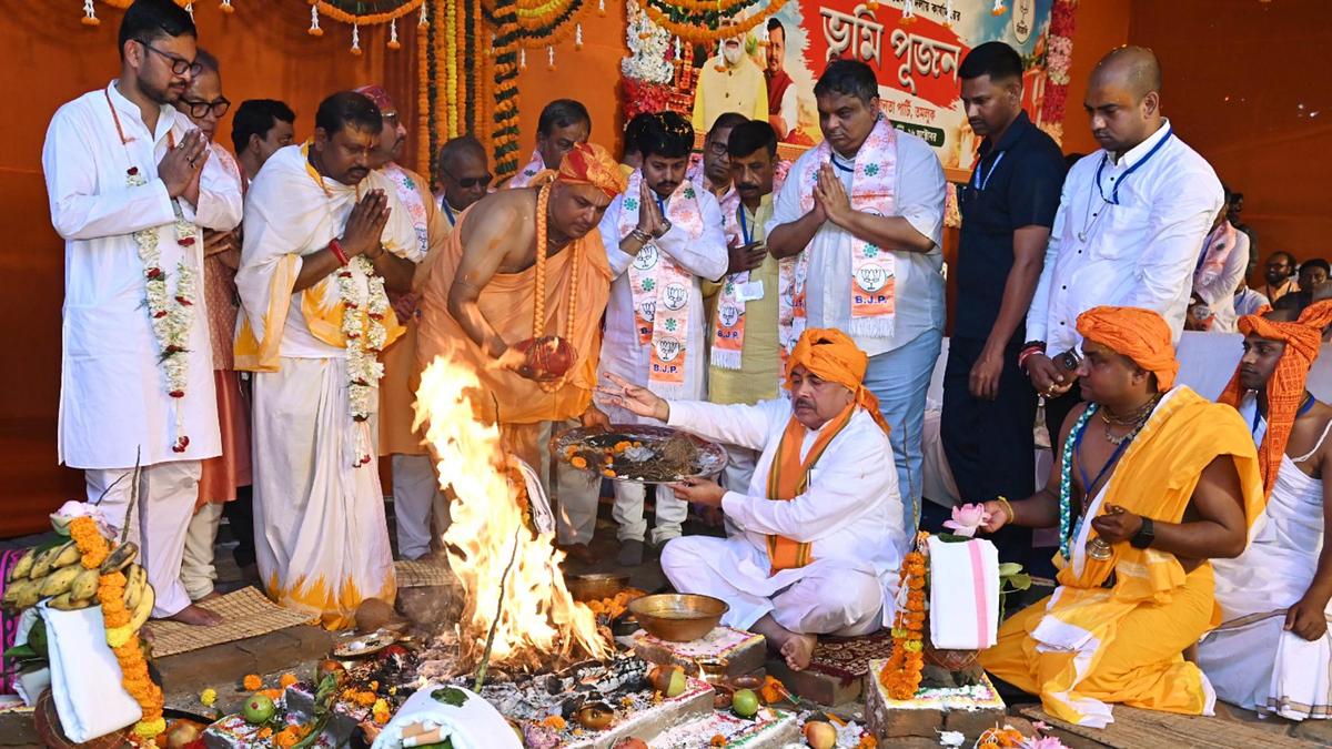 West Bengal CM accuses TMC of lacking nationalist credentials