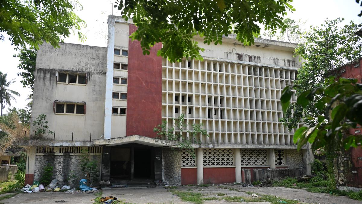 Kochi Council Split Over Historic Theatre's Fate as Mayor Orders Safety Assessment