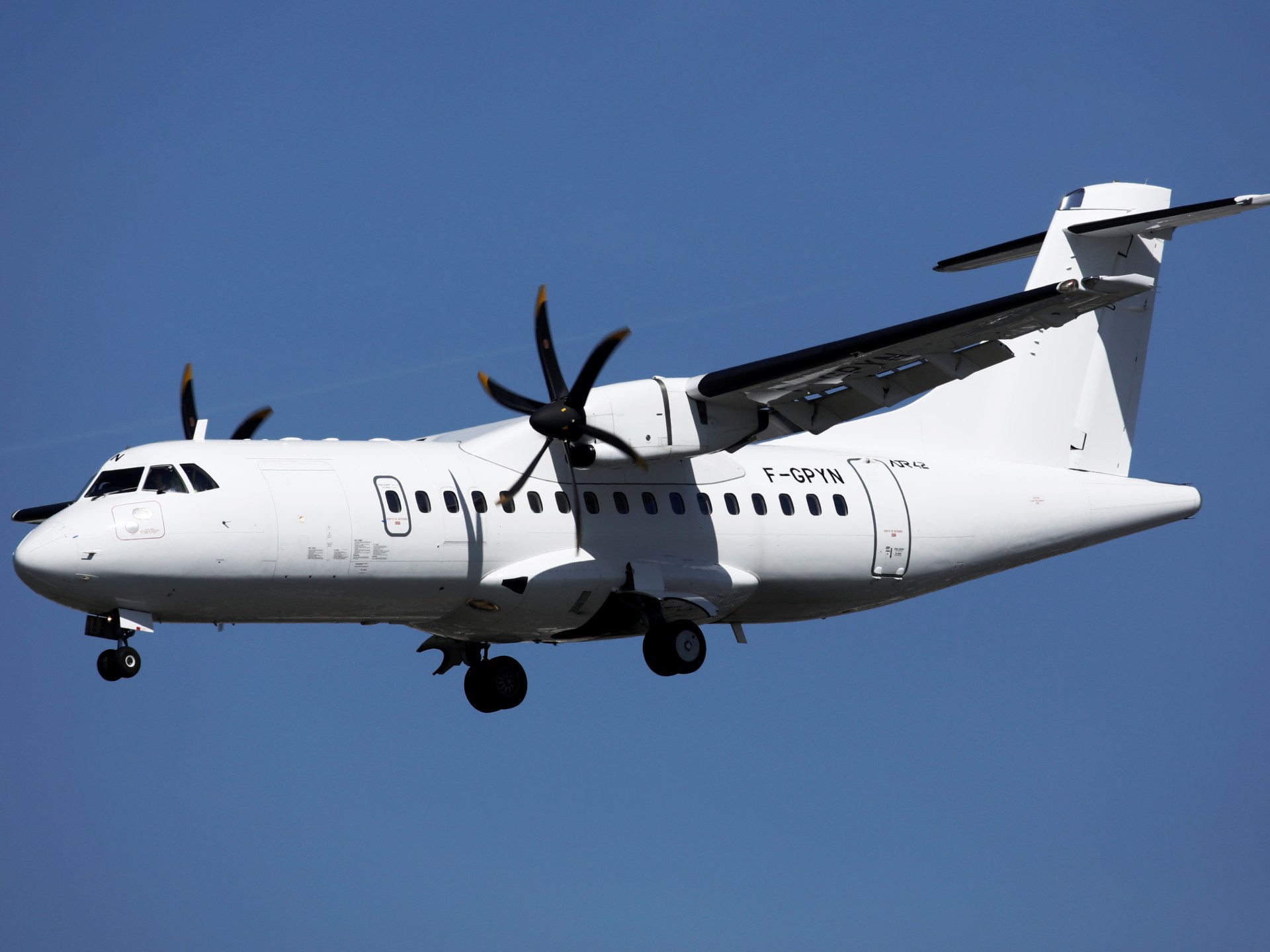 Nigeria launches rescue after military aircraft crashes in Ondo