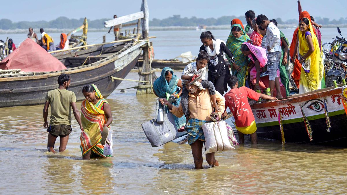 Gandak flooding forces evacuations in Bihar's West Champaran district