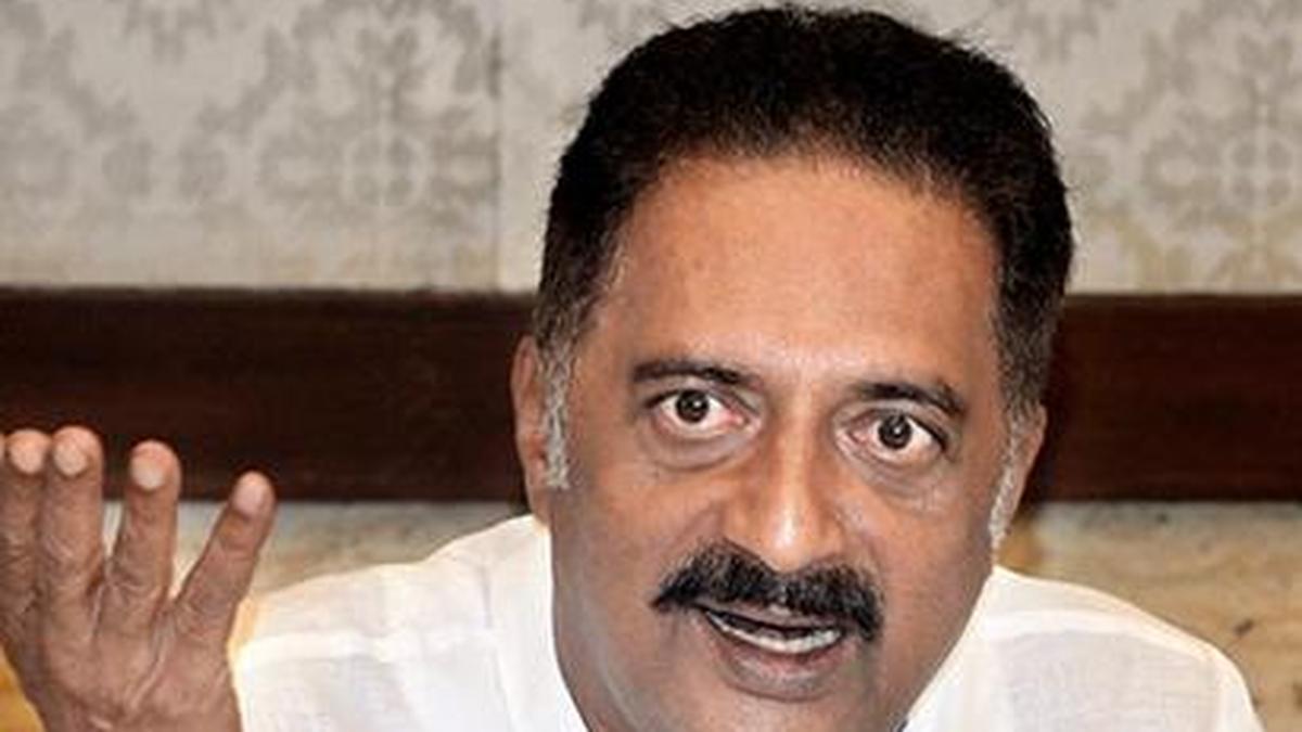 Actor-activist Prakash Raj calls for SIR scrapping, demands poll chief resignation