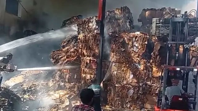 Fire breaks out at Embilipitiya Paper Mill in Ratnapura district