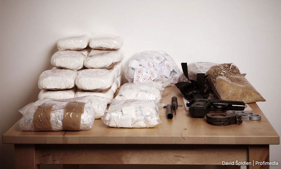 Lima rakyat Malaysia ditahan dengan 5 kg kokain tersembunyi dalam kasut di Jepun