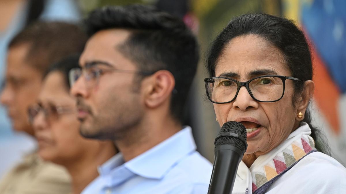 Mamata set to join opposition march against alleged electoral irregularities