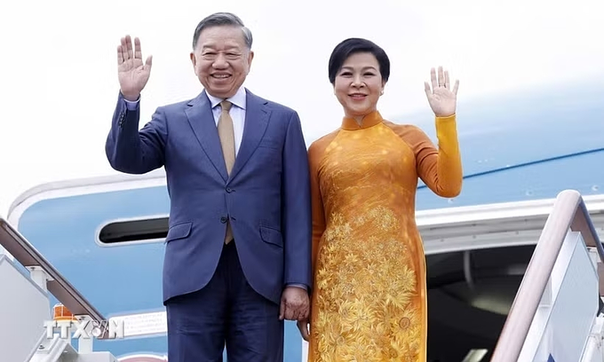 Vietnam's Top Leader To Lam Arrives in Moscow for Three-Day State Visit