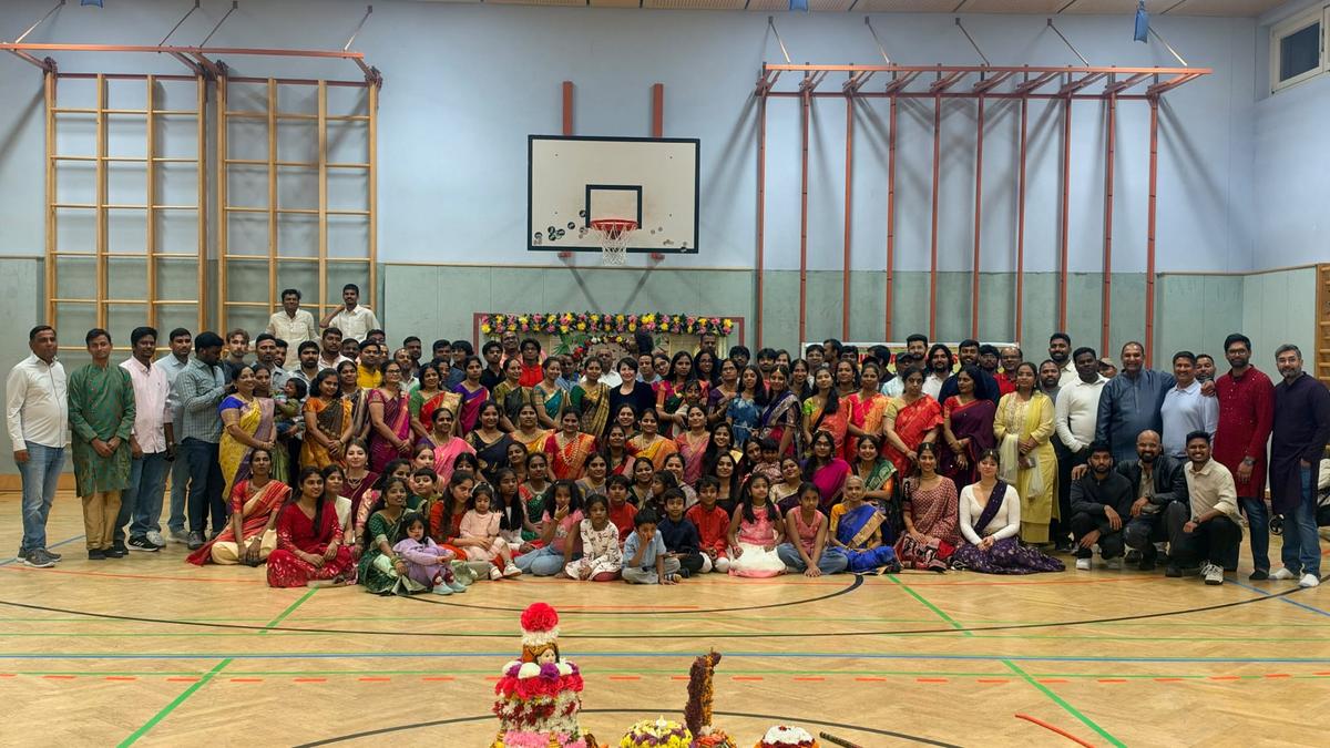 Telugu diaspora celebrates Bathukamma and Dasara in Vienna