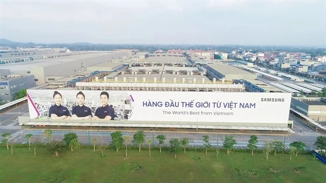 Vietnam's mobile phone exports surge 20% to $51.8 billion in nine months
