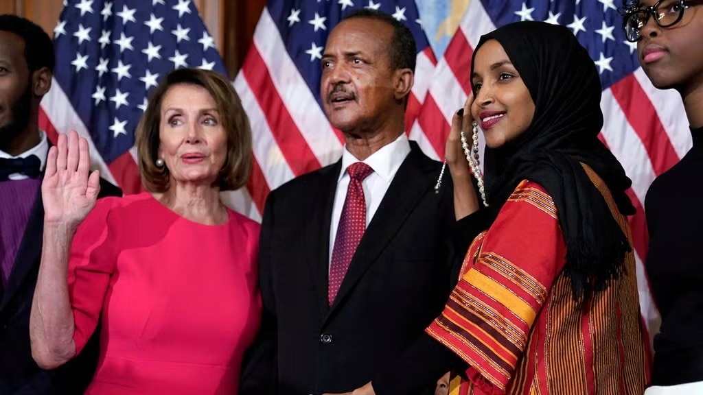Deleted tweet reignites questions over US politician's marriage history