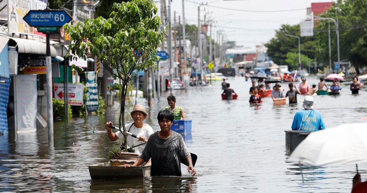 Thailand ramps up flood relief as Bangkok hosts IMF-World Bank summit