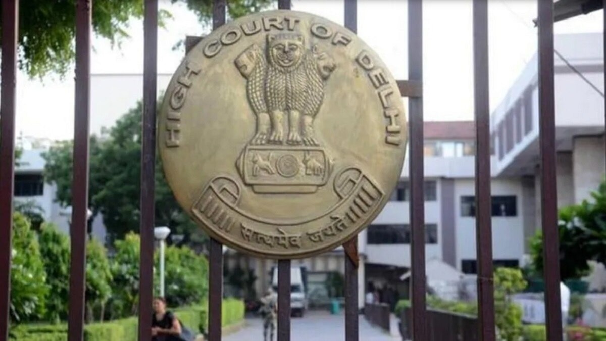 Delhi High Court Seeks Centre's Response on Jaipur Polo Ground Mosque