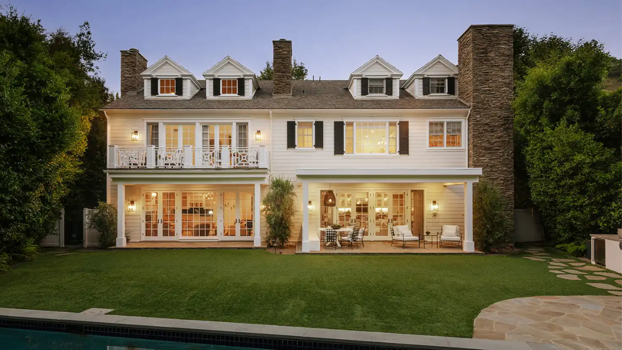 Hollywood couple slashes asking price on Los Angeles mansion