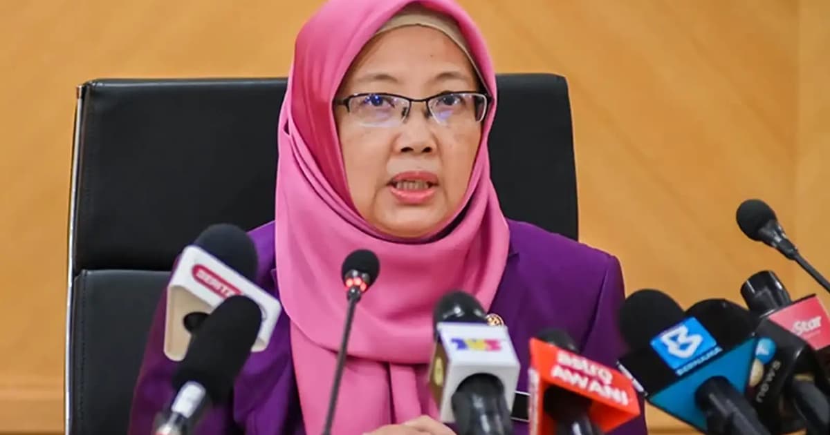 Former minister denies reports of Myanmar refugee settlement ceremony